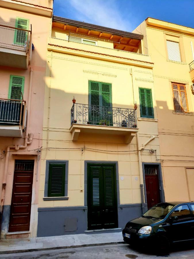 Ferienwohnung Rifinito Bilocale In Centro, Casa Verdi, 2° Piano Bagheria Exterior foto